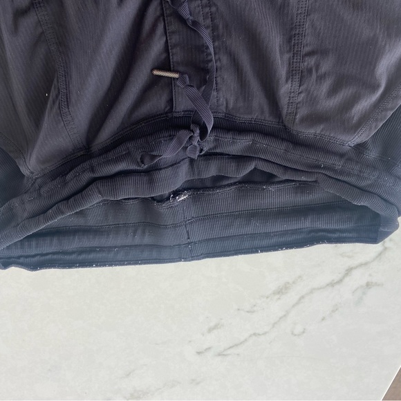 Lulu 3/4 length pants - Picture 3 of 3